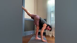 Standing Split “how to” with variations #fitness #yoga #shorts