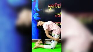 #viral #yoga #youtube #fitness #backpain #yogaforbackpain #youtubeshorts #dance #lowback #asana #yt