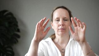 Daily Relaxing Self Massage Face Yoga