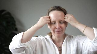 Daily Relaxing Self Massage Face Yoga