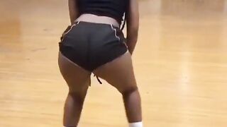 Twerk baikoko dance mapouka jeune fille de 19 ans22