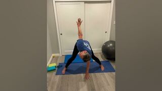 71 yr old runner does a 20 minute yoga flow before going for a run