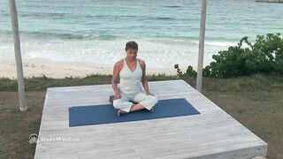 Gentle Yoga - Calming Your Mind, 2 Minute Sit #yoga #meditation