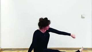 Flexibility and Stretching / Split and Hips Opener