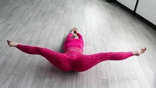 Stretching and Gymnastics — Splits Morning Flow