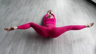 Stretching and Gymnastics — Splits Morning Flow