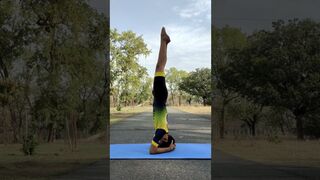 Beautiful morning yoga Asana watch and learn / very flexible little boy /