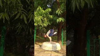 bakasan #armbalance #bakasan #yoga #yogatips #trending #ytshort #youtubeshorts