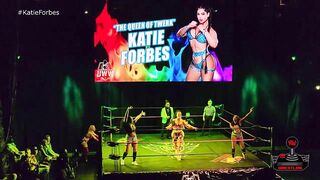 "Queen of Twerk" Katie Forbes at UWW 3 *fan footage* 12/9/2022