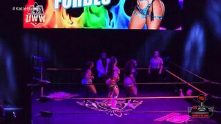 "Queen of Twerk" Katie Forbes at UWW 3 *fan footage* 12/9/2022