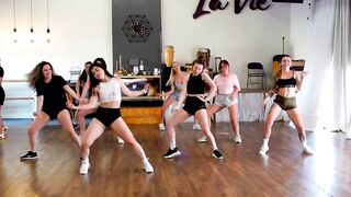 Watch Me Twerk with These Amazing Beginner Dancers