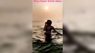 Shefali Jariwala in black bikini ???? #shorts #shefalijariwala #bikini