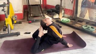 stretching exercises for everybody || @mangalnfcgym #stretching