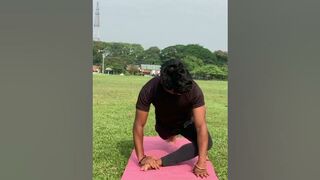 Legs stretching 1#shorts #youtubeshorts #shortsfeed #trendingshort #rudra de