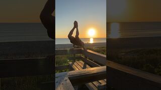 Arm Balance Sunrise Beach Yoga in Florida -Bret ????✨???? #ArmBalance #Florida #Beach #Yoga #Sunrise