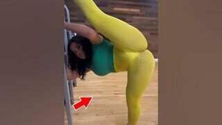 stretching ???? #stretch #stretching #workout #youtube_edits_123k #shorts