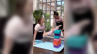 ???? #sports #gymnast #split #stretching #trendingshorts #tiktokvideo #viral #flexibility #challenge