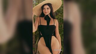 Demi Rose - modelo de bikinis | bikini model