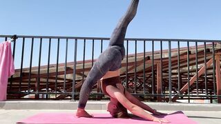 FLEXIBLE ROUTINE. FEET YOGA. STRETCHING AND CONTORTION. GYMNASTIC FLEX. YOGA FEET