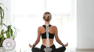 Thoracic Spine in Yoga - Online Yoga School