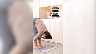 Ganhe nosso e-book de posturas de yoga aqui: https://yogaco.rds.land/yogaco365. ????