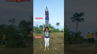 wow balance of girl #viral #balancing #stunt #yoga