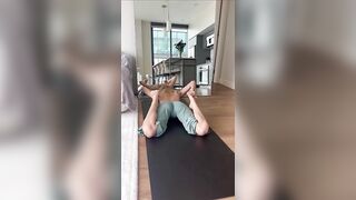 Relaxing Arch Stretching Yoga