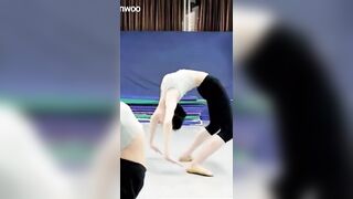 She so flexible #shortvideo #taekowndo #balletdance #trending #douyin