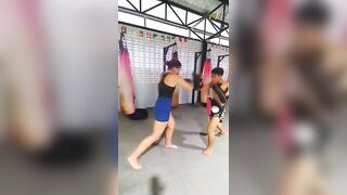 Yoga Vs Muaythai ????????#shorts #muaythai #yoga #fitness #thailand #boxing #kickboxing #wellness #mma