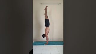 Handstand press Day 74 #yoga #handstanding #presshandstand