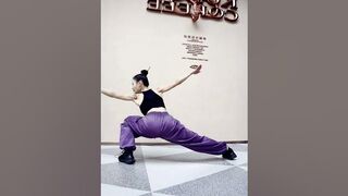 Snake Fist. Her body is as flexible as a snake. #kungfu