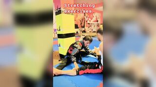 Stretching exercises ???? amazing ???? #martialarts #foryou #boxing #viral #stretching #kickboxing #shorts