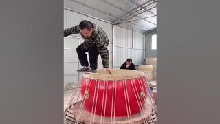 Stretching drum hide