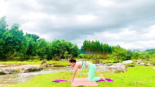 Flexible Yoga stretching, Best Middle Split Stretches