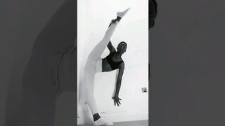 #blowup #flexible #flexiblechallenge #trending #dance #fitness #shortvideo #shorts #tiktok #fyp