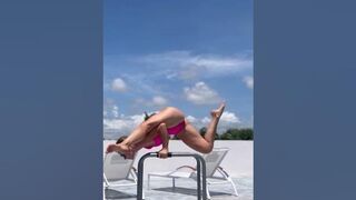 How To Do A Yoga Flying Splits Pose