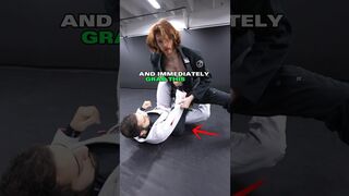 Knee Cut Pass vs Hyper Flexible Guard