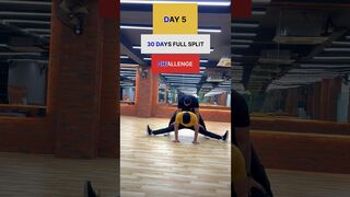 DAY 5 of 30 DAYS FULL SPLIT CHALLENGE #30dayschallenge #challenge #flexible #flexibility #fullsplit