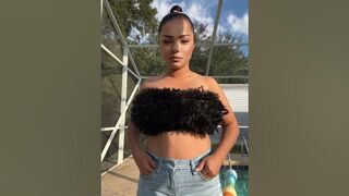 QueenCandyKane w a cute fuzzy top on w a sexy #pecpop #bounce #twerk #breastfeedingfacts