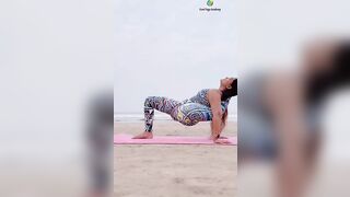 Yoga Asana Sequence | Yoga on the beach #yogaurmi #yogateacher #yogapose #asana #yogaasana #fitness