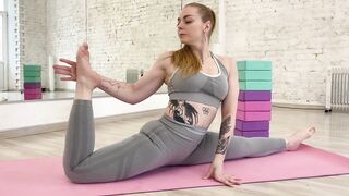 Stretching Flexible Legs Splits | Yoga contortion stretching
