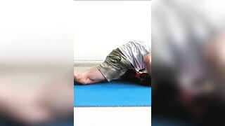 Middle Split Yoga Art | Stretching Leg at home???? YOGA FOR MEN ????