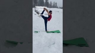 King Dancer pose in snow #yoga #praveenyogaacademy @PraveenYogaAcademy