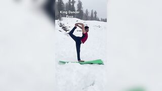 King Dancer pose in snow #yoga #praveenyogaacademy @PraveenYogaAcademy