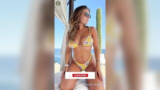 Sofia Bevarly - Modelo de bikinis con curvas | Biografía | Bikini Model