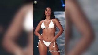 Sienna Mae Gomez: ¡la perfecta modelo de bikinis y estrella de las redes sociales! | Bikini Model