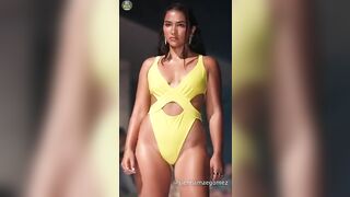 Sienna Mae Gomez: ¡la perfecta modelo de bikinis y estrella de las redes sociales! | Bikini Model