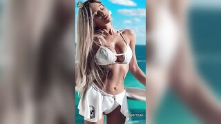 Lily Ermak: ¡la modelo de bikinis perfecta! | Bikini Model