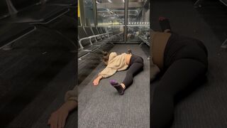 Stretching in O’hare airport #workout #stretch #youtubeshorts #rachelpizzolato #airport