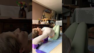 Deep upper back stretching pt.2 this one’s for you yogis. #yogapractice #restorativeyoga #popular